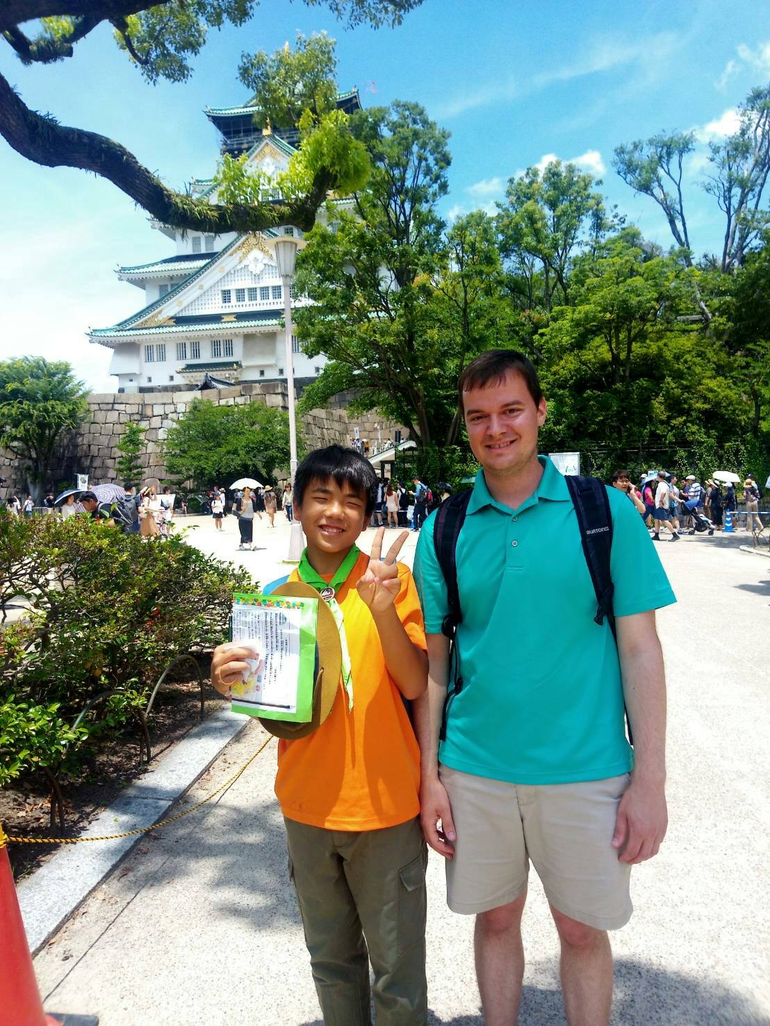 親子ハイク　観光客との写真