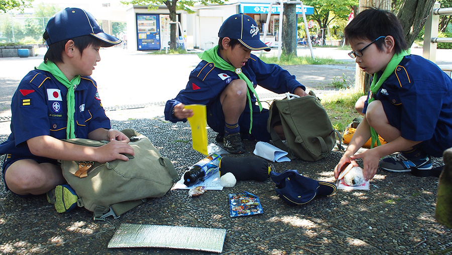 春キャンプカブスカウト久宝寺公園関所ハイク
